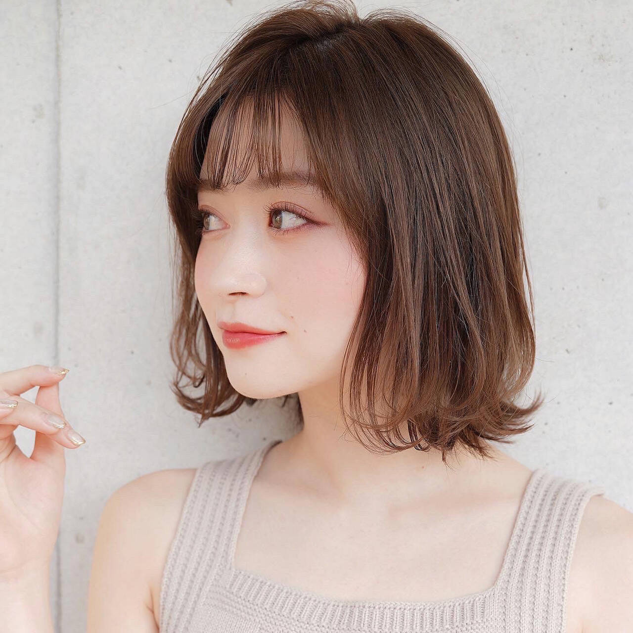 視線を集めるくびれボブ